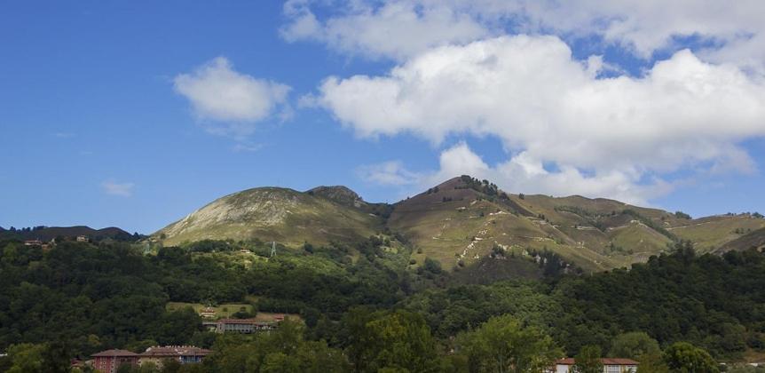 Casa La Cruz A 2Km De Cangas De Onis Bagian luar foto