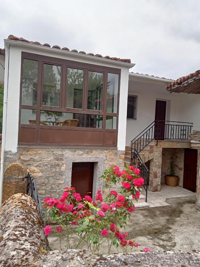 Casa La Cruz A 2Km De Cangas De Onis Bagian luar foto