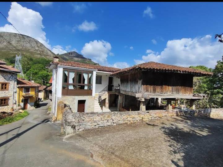 Casa La Cruz A 2Km De Cangas De Onis Bagian luar foto